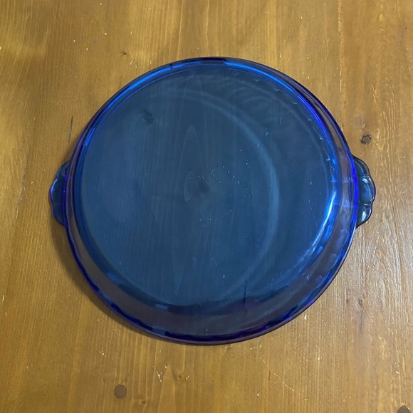 Pyrex Cobalt Blue Glass Vintage Fluted Pie Plate - Picture 3 of 7
